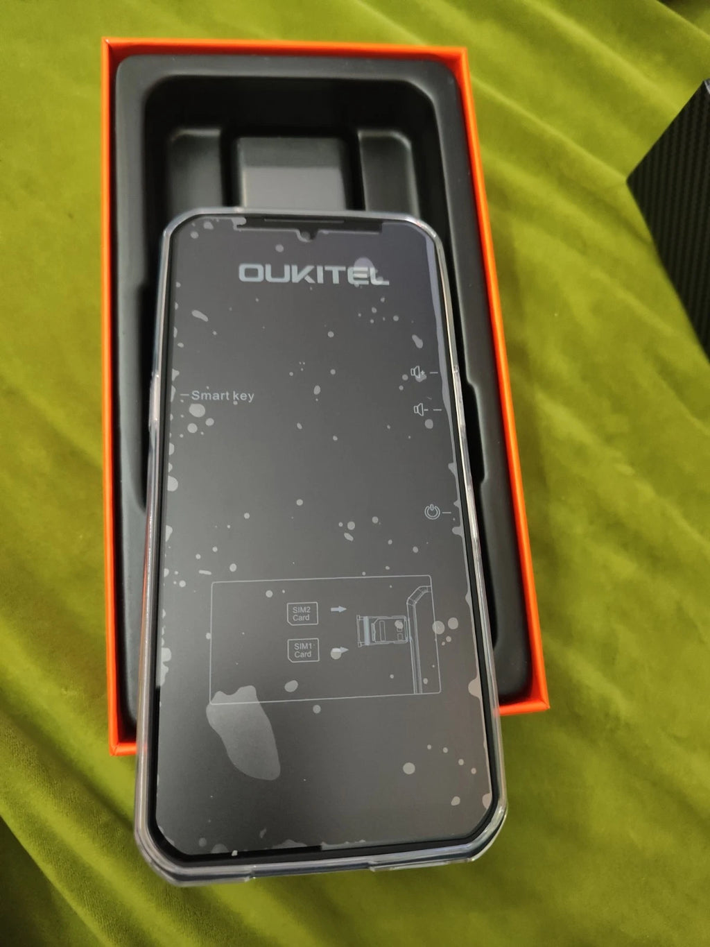OUKITEL WP62 Outdoor Smartphone 5G – 48GB RAM, 512GB Speicher, 108MP, Android 15