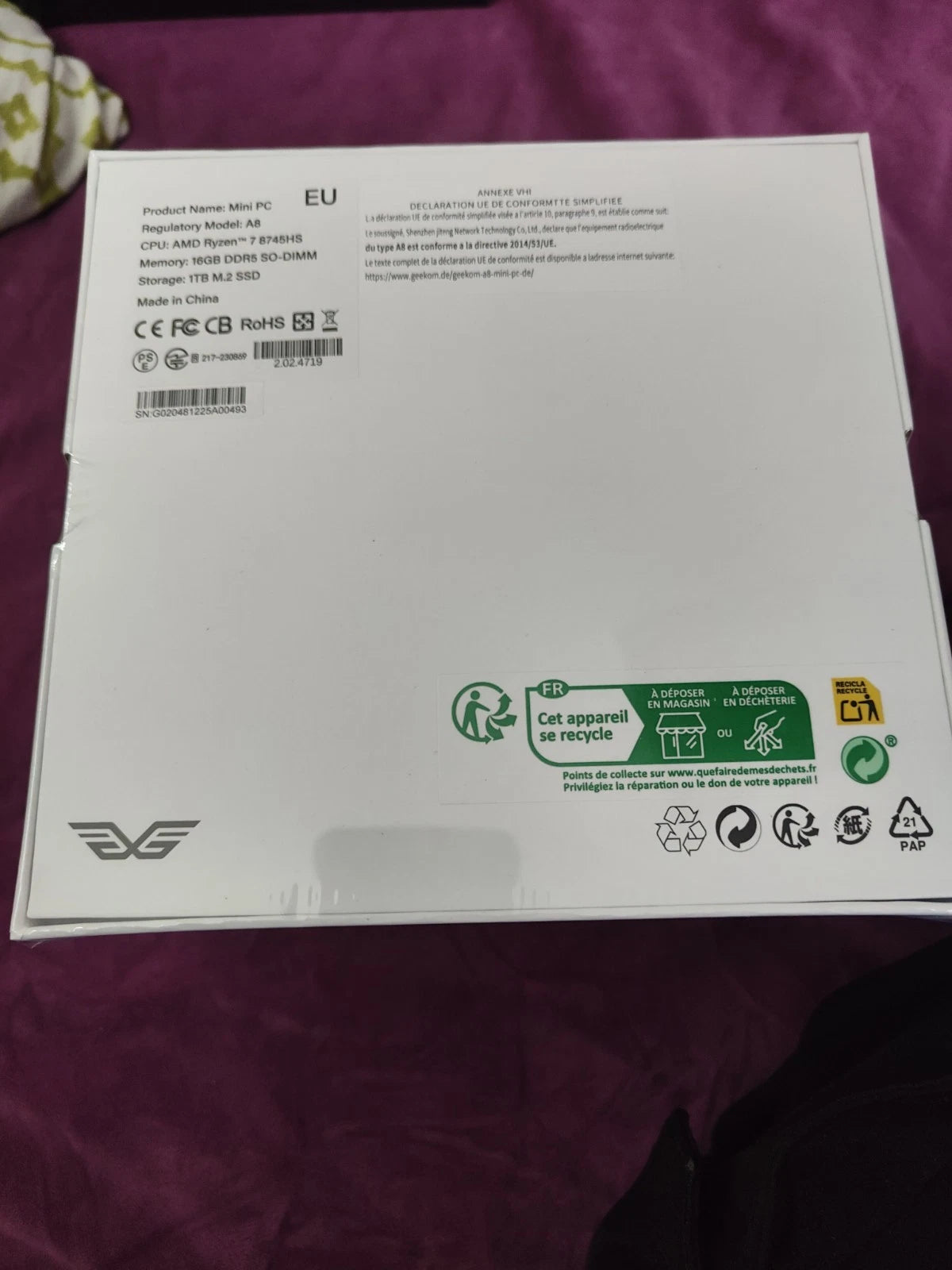 GEEKOM A8 Mini PC – Ryzen 7 8745HS, 16GB RAM, 1TB SSD, Windows 11 Pro
