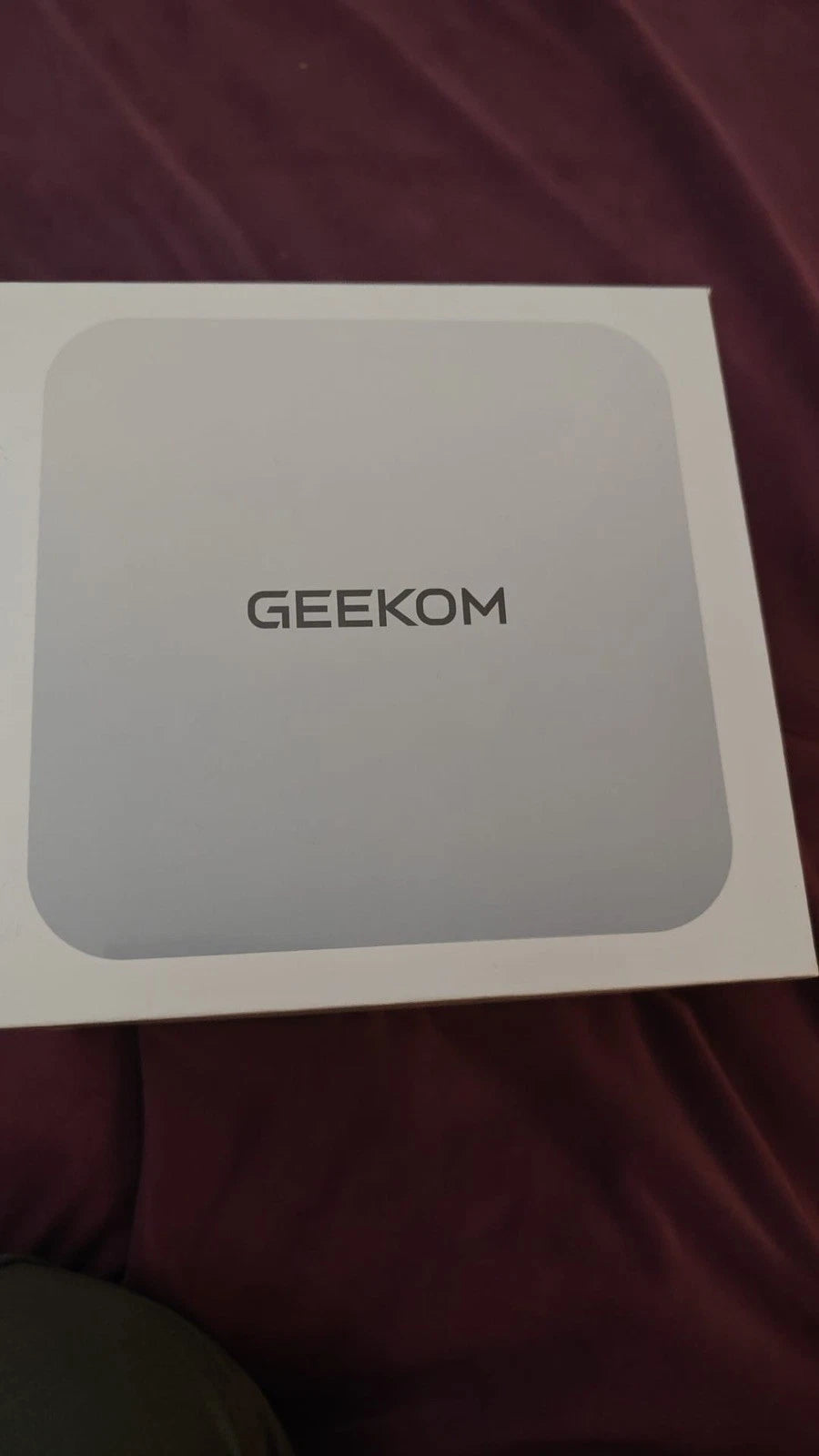 GEEKOM A9 Max Mini PC – Ryzen AI 9 HX 370, 32GB RAM, 2TB SSD, Windows 11 Pro
