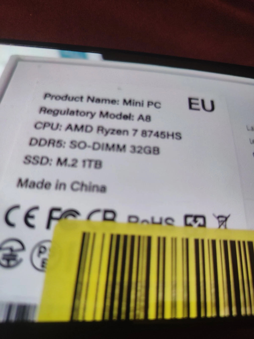GEEKOM A8 Mini PC – Ryzen 7 8745HS, 32GB RAM, 1TB SSD, Windows 11 Pro