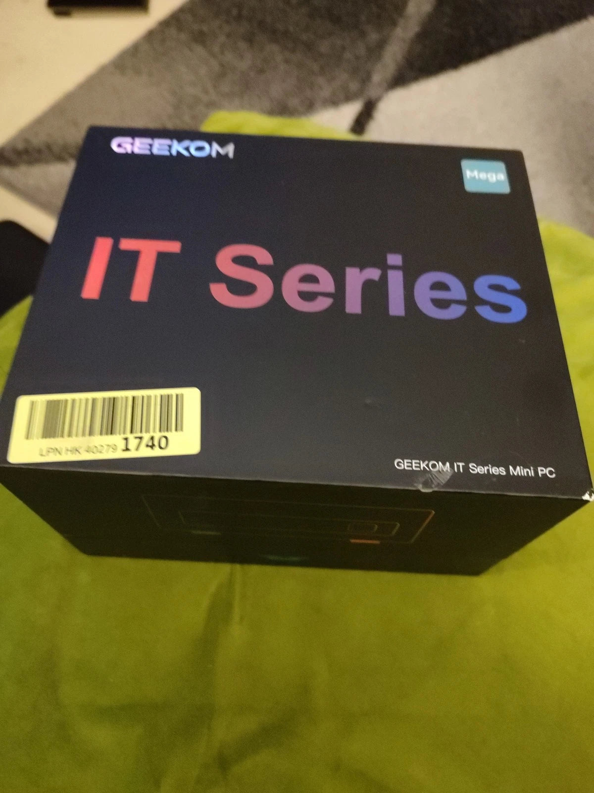 GEEKOM IT1 Mega Mini PC – Intel Core Ultra 5 125H, 32GB RAM, 1TB SSD, Windows 11 Pro (3 Jahre Garantie)