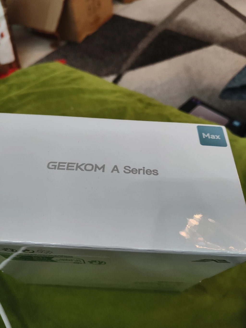 GEEKOM A7 Max Mini PC – Ryzen 9 7940HS, 16GB RAM, 1TB SSD, Windows 11 Pro